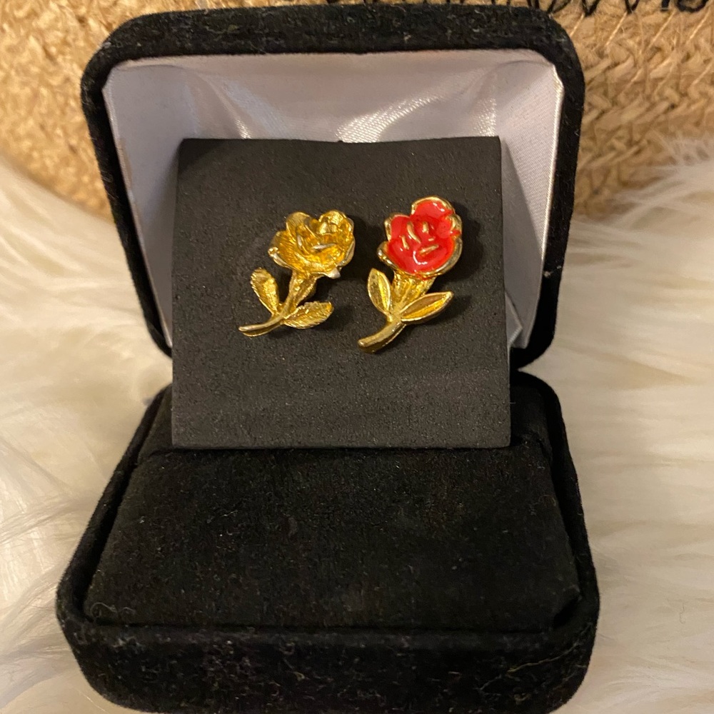 Vintage rose pins